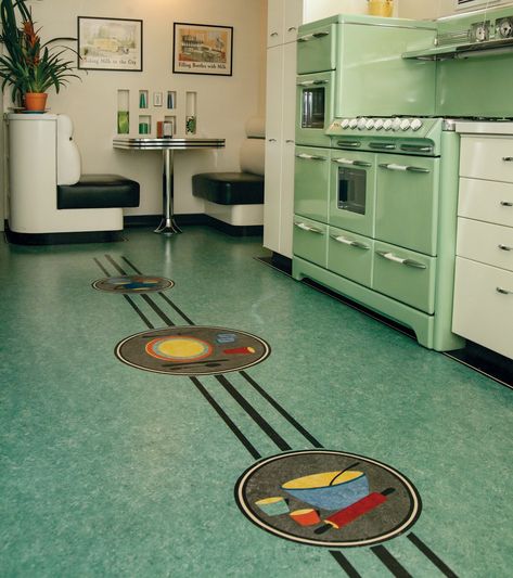 Inlay Flooring, Kitschy Kitchen, Casa Vintage, Deco Retro, Vintage Room, Vintage Kitchen Decor, Vintage Interiors, Kitchen Floor, Retro Home