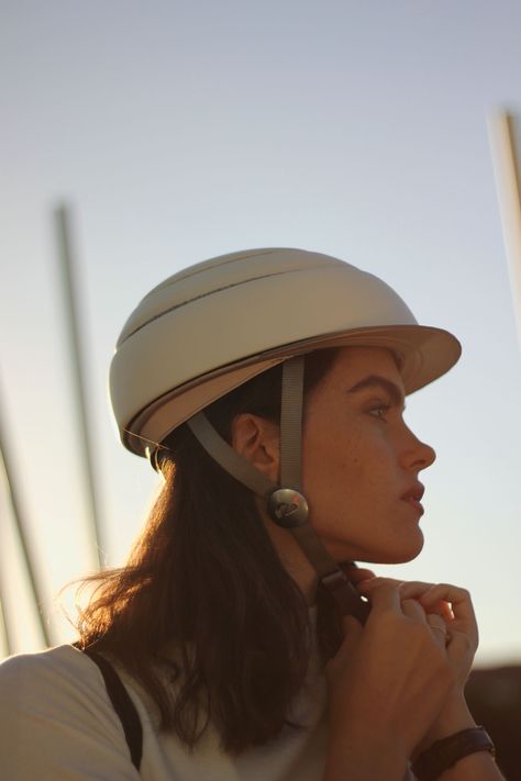 Cute Bike Helmet, Bike Helmet Women, Aesthetic Bike, Cool Bike Helmets, Foldable Bicycle, Disney Princess Quotes, Urban Commuter, Push Bikes, Helmet Visor