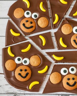 Curious George Party Ideas, Monkey Party Ideas, Curious George Birthday Party, Monkey Birthday Parties, Curious George Party, Curious George Birthday, Candy Bark, Pudding Pies, Monkey Birthday