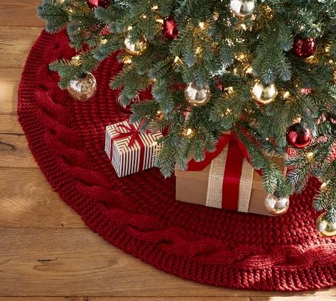 Knit Tree Skirt, Rustic Tree Skirt, Knit Tree, White Tree Skirt, Christmas Tree Collar, Xmas Tree Skirts, Collars Diy, Tree Collar, Chunky Cable Knit