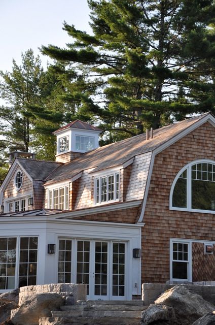 Dream Sunroom, Sunroom Conservatory, Gambrel Exterior, Waterfront Architecture, Shingle Style Architecture, Country Colonial, Beach Architecture, Gambrel Style, Gambrel Roof