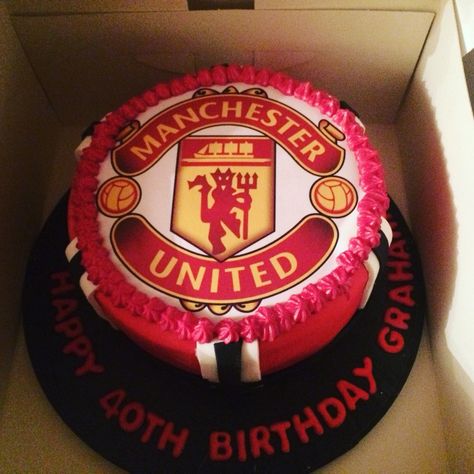 Man Utd cake Man Utd Cake, Man Utd, Man United, Box Cake, 40th Birthday, Manchester United, Birthday Cakes, Cake Ideas, Manchester