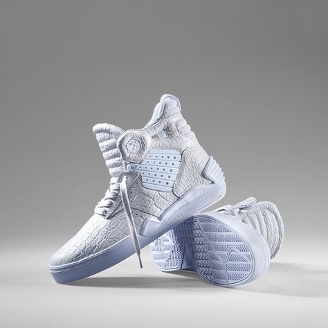 Supra #Skytop4ever Supra White, Chad Muska, Expensive Sneakers, Supra Skytop, Skate Fashion, White Crocodile, Shoes Skate, Supra Shoes, Comfortable Mens Shoes