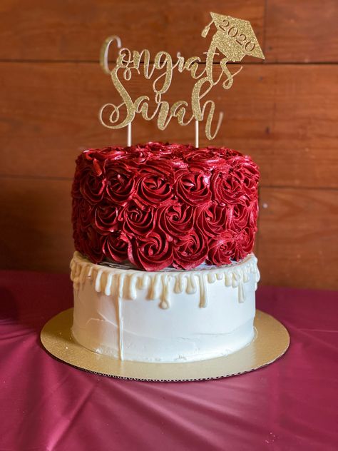 2 tiered maroon and white graduation cake - maroon rosettes and white drip Maroon Graduation Cake, 2 Tier Graduation Cake, White Graduation Cake, Simple Graduation Cakes, College Graduation Cakes, Graduation Reception, Two Tier Cake, 21st Birthday Cakes, College Graduation Parties