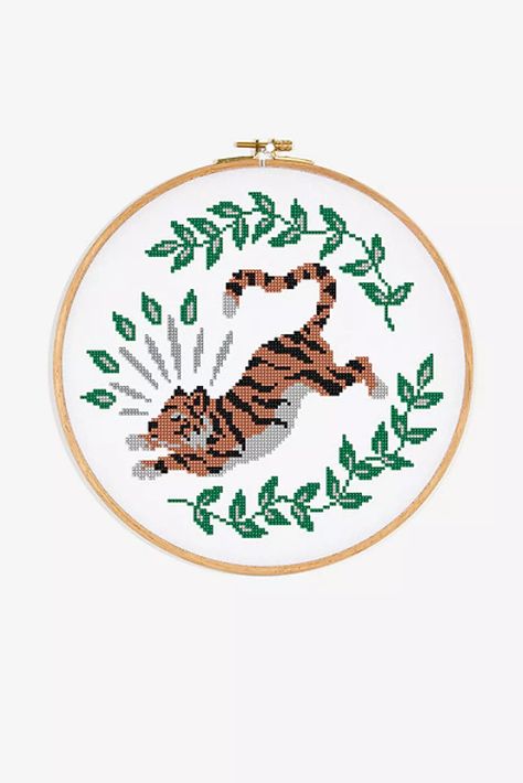 Tiger - DMC Bold Stripes, Denim Jackets, Needlework, Tote Bags, Cross Stitch, Stripes, T Shirts, Water, Color