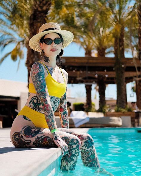 Anna Meliani, Tattooed Girls, Tattoo Girls, Women's Tattoo, First Day Of Summer, Female Body, Body Tattoos, Inked Girls, Stylish Girl