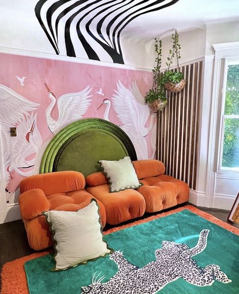 Funky Living Rooms, Funky Decor, Colourful Living Room, Maximalist Decor, Eclectic Home, Dream House Decor, Interior Inspo, Decoration Design, Room Inspo