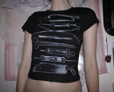 The Surgical baby tee in black <3 Most sizes available on the site still Grunge Shorts, Girls Y2k, Goth Baby, Emo Girls, Style Clothes, Goth Fashion, Y2k Style, Baby Tee, Infant Tees