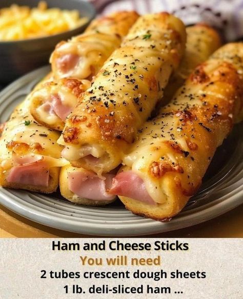 Hanh Tran Cheese Sticks Recipe, Appetizers Easy Finger Food, Crescent Roll Recipes, Best Appetizer Recipes, Crescent Dough, Sliced Ham, Ham Cheese, Cheese Sticks, Finger Food Appetizers