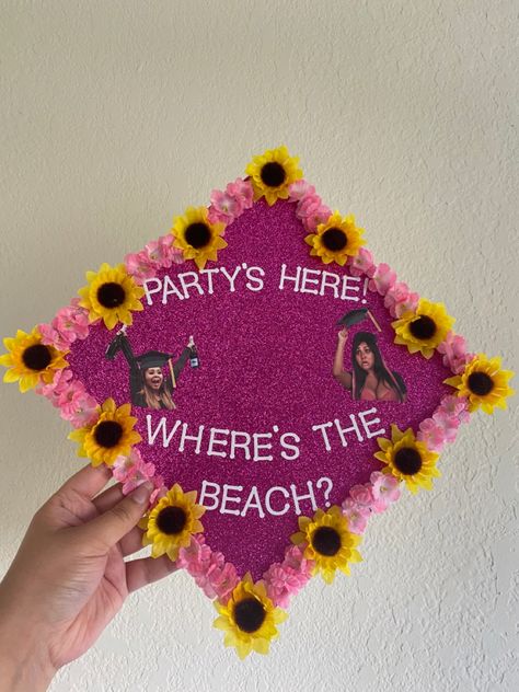 Jersey Shore Graduation Caps, Snooki Jersey Shore, Grad Hats, Dream Classroom, High School Graduation Cap, College Graduation Cap Decoration, Grad Hat, Grad Cap Designs, Diy Graduation Cap