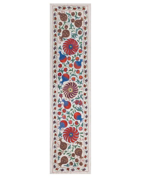 Bohemian Decor Inspiration, Decorative Embroidery, Embroidered Table Runner, Runner Table, Floral Table Runner, Intricate Embroidery, Table Cover, Decor Vintage, Linen Tablecloth