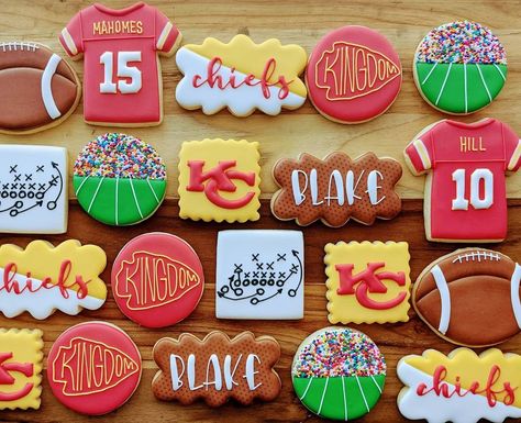 Kc Chiefs Cookies Decorated, Chiefs Football Cookies, Chiefs Birthday Party, Chiefs Cookies Decorated, Chiefs Dessert Kansas City, Kc Chiefs Sugar Cookies, Kc Chiefs Cookie Cake, Kc Chiefs Cookies, Kansas City Chiefs Cookies