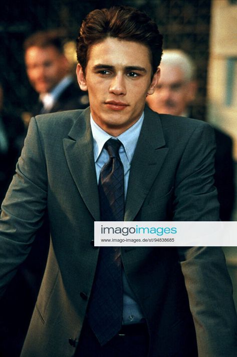 James Franco 90s, Young James Franco, Harry Osborn James Franco, Franco Brothers, Harry Osborn, Theo James, James Franco, Famous Men, Hot Actors