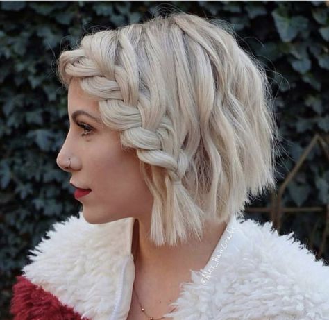 Easy Wedding Guest Hairstyles, Kort Bob, Cute Braided Hairstyles, Simple Wedding Hairstyles, Wedding Guest Hairstyles, Short Braids, Cool Braids, Penteado Cabelo Curto, Easy Braids