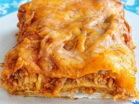 Low Carb Chicken Enchilada Bake | Cut Da Carb Egg Wraps, Low Carb Enchiladas, Low Carb Flatbread, Chicken Enchilada Bake, Enchilada Bake, Keto Dinners, Keto Ideas, Low Carb Tortillas, Chicken Enchilada