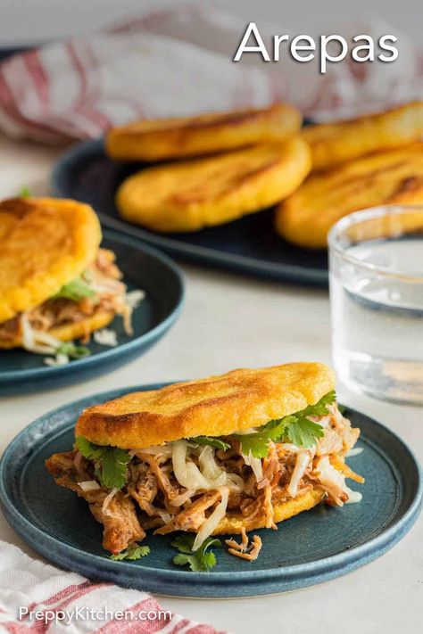 Arepas Recipe, Quick Lunch Recipes, Preppy Kitchen, Easy Lunch Recipes, Mango Salsa, Easy Appetizer Recipes, Kitchen Recipes, Perfect Food, Appetizers Easy