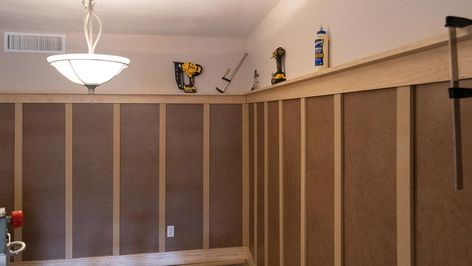 Basic Dining Room, Craftsman Board And Batten, Board And Batten Wainscoting, Plate Rail, Wfh Space, Craftsman Dining Room, Cottage Kitchen Ideas, Mountain Farmhouse, Dining Room Wainscoting