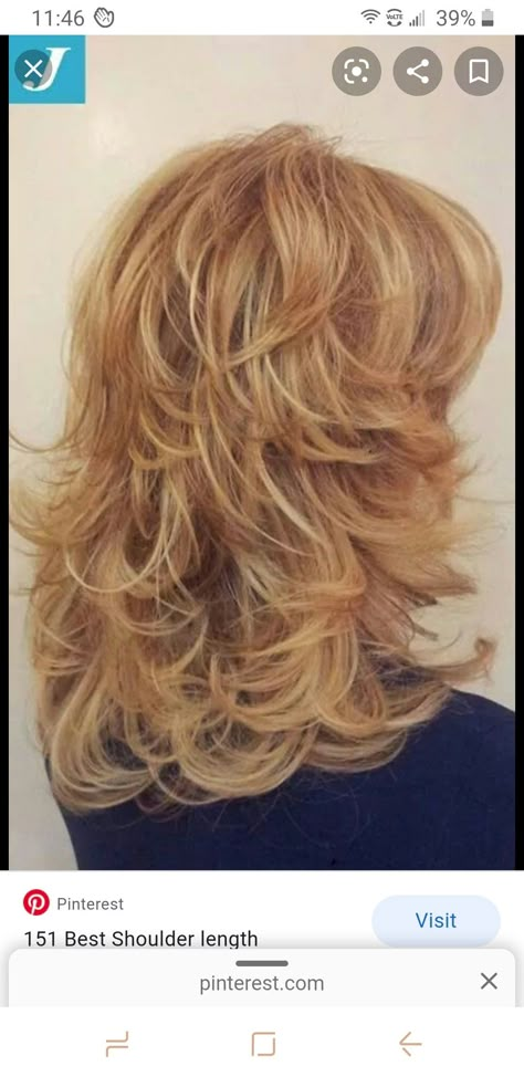 Long Shag Haircut, Haircuts For Long Hair With Layers, Layered Haircuts For Medium Hair, Medium Layered Hair, Medium Layered, Haircuts For Medium Hair, Penteado Cabelo Curto, Long Layered Hair, Haircuts For Long Hair