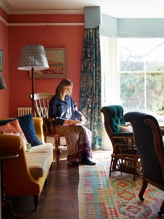 Yellow Ceiling, Conservatory Dining Room, Conservatory Dining, Choosing Paint, Home Grown Vegetables, Morning Room, Charleston Homes, Old Kitchen, English Cottage