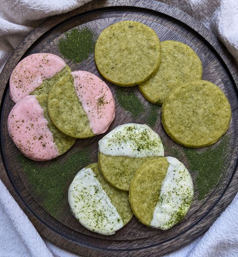 Spring has sprung! 🌸🌿 Our Sencha green tea shortbread cookies are the perfect way to celebrate the season of growth and renewal. Infused with delicate green tea flavor and made with a classic family recipe, these cookies offer a delightful twist on tradition. Whether you're looking for a sweet treat to enjoy with your afternoon tea or want to indulge in the flavors of spring, our Sencha shortbread cookies are the perfect choice. Try them today and savor the taste of the season! Strawberry Matcha Cookies, Green Tea Baked Goods, Green Tea Shortbread Cookies, Neopolitan Matcha Cookies, Patchwork Kitchen, Green Tea Cookies, Flavored Tea, Spring Has Sprung, Shortbread Cookies