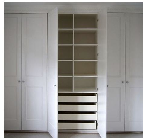 Fitted Wardrobe Ideas, Diy Kast, Bedroom Closet Doors, Fitted Bedroom Furniture, Fitted Wardrobe, Bedroom Built In Wardrobe, Closet Built Ins, Bedroom Cupboards, Built In Cupboards