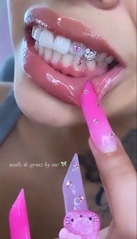 Teeth Rhinestones, Teeth Gems, Diamond Teeth, Tooth Gems, Dental Braces, Random Fashion, Tooth Gem, Teeth Jewelry, Cute Piercings