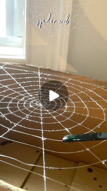 Spiderweb Diy, Uv Resin Ideas, Diy Spiderweb, Halloween Tricks, Wall Decor Design, Halloween Hacks, Uv Resin, Hocus Pocus, Spider Web