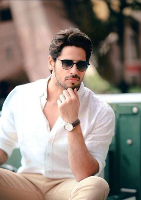 SIDHARTH MALHOTRA | Facebook Sidharth Malhotra Wallpapers, Sidharth Malhotra Cute, Siddhart Malhotra, Sid Malhotra, Angry Look, Siddharth Malhotra, Sidharth Malhotra, Couple Pics For Dp, Classy Outfits Men