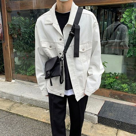 White Jacket Outfit Men, High End Streetwear, White Jacket Outfit, Gents Shirts, Destroyed T Shirt, Women Right, Asian Streetwear, Streetwear For Men, Mens Fashion Casual Spring