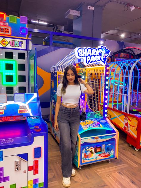 Self portraits at arcade 🎯👾🎳 Arcade Date Outfit, Arcade Outfit, Arcade Date, Game Photography, Self Portraits, Date Outfit, Arcade Game, Photo Pose, Gaming Clothes