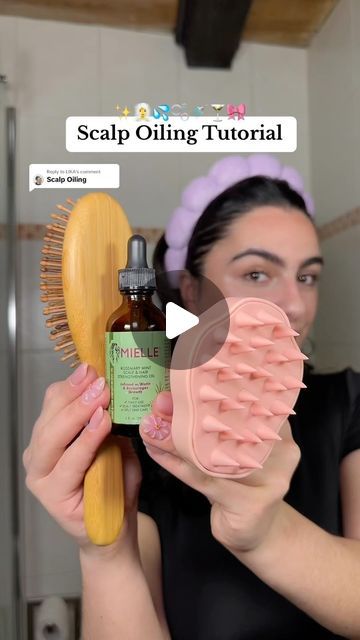 Lika on Instagram: "Everything you need to know about Scalp Oiling🎀   #scalpoiling #scalpoilingforhairgrowth #scalpoilingroutine #scalpoilingforhealthyhair #scalpoilingtips #hairoiling #hairoilforhairgrowth #hairoilingtips #hairtutorial #hairtok" Thinning Scalp Hair Styles, Scalp Oiling For Hair Growth, How To Apply Hair Oil, Diy Scalp Oil, Scalp Oiling, Scalp Massage Techniques, Itching Remedies, Sores On Scalp, Scalp Hair Growth