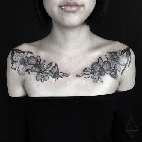 Orchids by Abby Drielsma in Melbourne. Holy shit. Orchid Tattoo Chest, Orchid Tattoo On Collar Bone, Orchid Moon Tattoo, Bat Orchid Tattoo, Orchid Shoulder Tattoos For Women, Collarbone Tattoo, Bone Tattoo, Tattoo Chest, Orchid Tattoo