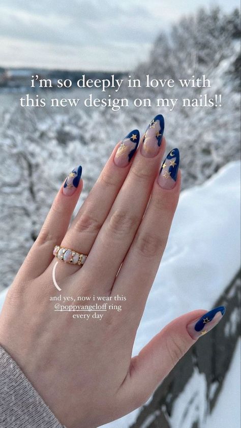 Blue Gold Nails, White Mustang, Dark Blue Nails, Golden Nails, Asian Nails, Vintage Nails, Trendy Nail Art Designs, Goth Nails, Bad Behavior