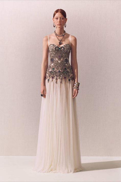 Tulle Corset Dress, Alexander Mcqueen Resort, Tulle Corset, Alexander Mcqueen Fashion, Mcqueen Fashion, Satin Evening Dresses, Resort 2020, Silk Tulle, Ivory Silk