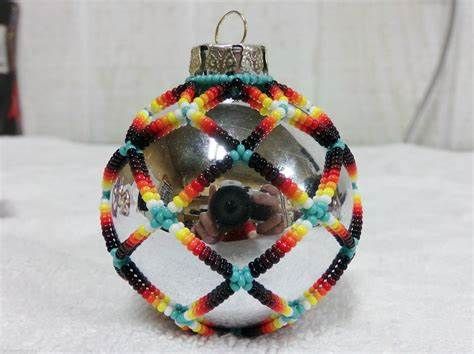 Native American Handmade Beaded Native Beaded Ornaments, Native American Ornaments, Native American Christmas Ornaments, Native Ornaments, American Christmas Tree, Native American Christmas, Beaded Holiday Ornaments, Native Christmas, Southwestern Christmas