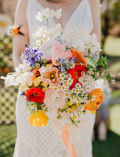 Wildblumenstrauß Bridal Bouquet Styles, Summer Wedding Bouquets, Summer Wedding Colors, Wildflower Bouquet, Spring Bouquet, Here Comes The Sun, Wildflower Wedding, Bouquet Of Flowers, Wedding Mood