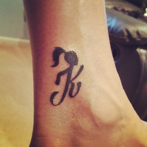 Running Tattoo, Alphabet Tattoo, J Tattoo, Beginner Henna, Alphabet Tattoo Designs, Peacock Feather Tattoo, K Tattoo, Alphabet Code, Beginner Henna Designs