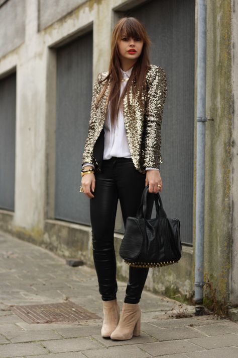 A gold sequin blazer and black leather skinny pants feel perfectly suited for weekend activities of all kinds. This outfit is complemented perfectly with camel suede ankle boots.   Shop this look on Lookastic: https://lookastic.com/women/looks/blazer-dress-shirt-skinny-pants/15460   — Gold Necklace  — White Dress Shirt  — Gold Sequin Blazer  — Black Leather Skinny Pants  — Black and Gold Studded Leather Tote Bag  — Tan Suede Ankle Boots  — Gold Ring Sequin Jacket Outfit, Gold Sequin Blazer, Glitter Blazer, Gold Sequin Jacket, Gold Blazer, Glitter Fashion, Gold Jacket, Sequin Blazer, Sequin Jacket