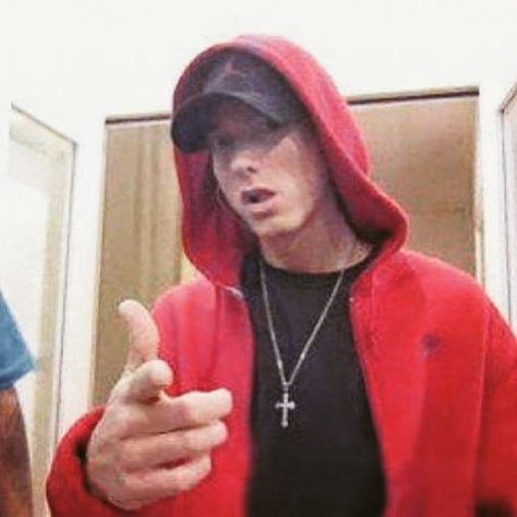 Eminem Side Profile, Eminem Pfp, Eminem Pictures, Eminem Funny, The Slim Shady, Eminem Wallpapers, Eminem Quotes, Eminem Photos, Eminem Rap