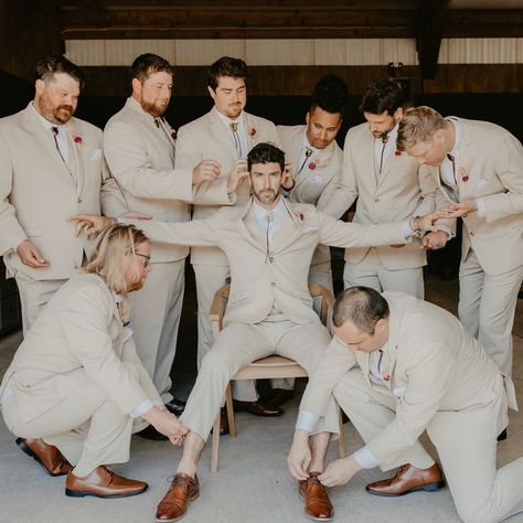 Groomsmen Photo Ideas, Groomsmen Getting Ready, Groomsmen Photos, Groom And Groomsmen, Dream Wedding, Wedding Photography, Couple Photos, Photography