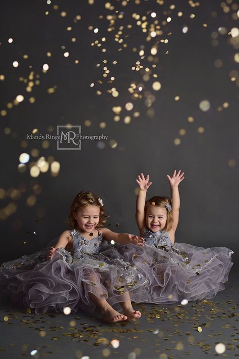 Glitter Minis Photography, Glitter Session Photography, Glitter Mini Session, New Years Mini Session, Mini Session Ideas Indoor, Studio Christmas Mini Sessions, Glitter Photo Shoots, Christmas Photoshoot Kids, Mini Session Ideas