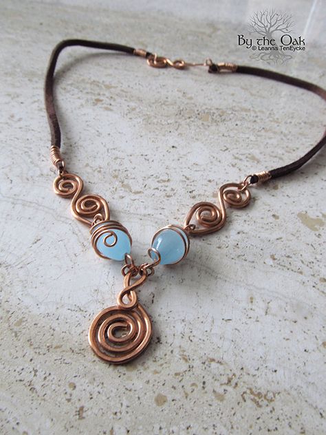 Spiral Wire Jewelry, Celtic Wire Wrapping, Copper Wire Necklace, Wire Wrap Necklace, Wire Necklace Diy, Spiral Jewelry, Celtic Necklace, Wire Wrap Jewelry Designs, Copper Wire Jewelry