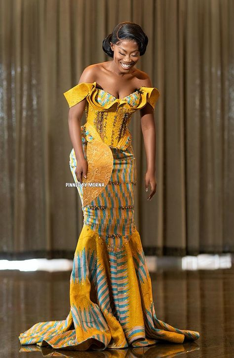 Pistis Ghana by Kabutey and Sumaiya Dzietror - Ghana 🇬🇭 Kente Designs Ghana, Robe Dote, Pistis Ghana, Kente Dresses, Kente Designs, Kente Dress, Traditional Wedding Attire, Mother Of The Bride Dresses Long, Bridal Designers