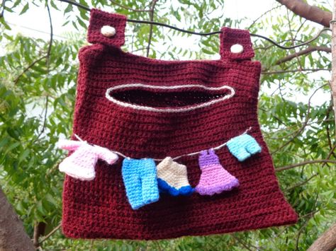 peg bag Crochet Clothes Pin Bag, Crochet Outdoor, Casting Off Knitting, Girls Playhouse, Kitchen Crochet, Pin Bag, Clothespin Bag, Crocheted Bags, Bags Crochet