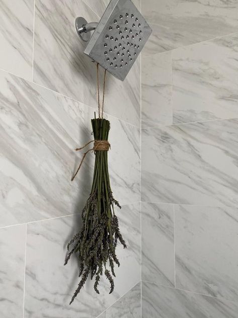 Shower Aesthetic Plants, How To Hang Eucalyptus Shower Head, Eucalyptus And Lavender Shower Head, Eucalyptus Leaves Shower Head, Dried Lavender Bathroom, Spa Crafts, Eucalyptus Shower Bundle, Shower Eucalyptus, Eucalyptus Bundle