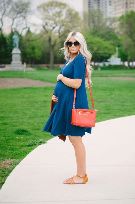 CARA LOREN: maternity Mommy Dress, Maternity Work Wear, Fall Maternity Outfits, Cute Maternity Dresses, Cara Loren, Baby Bump Style, Preggo Fashion, Maternity Chic, Maternity Tunic