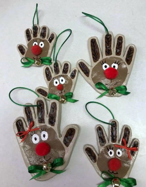 Handprint Clay Reindeer Ornaments - cute christmas crafts for the kids to make! Crafty Morning, Handprint Ornaments, Clay Crafts For Kids, Reindeer Craft, Christmas Clay, Reindeer Ornaments, Handprint Crafts, Christmas School, Gifts For