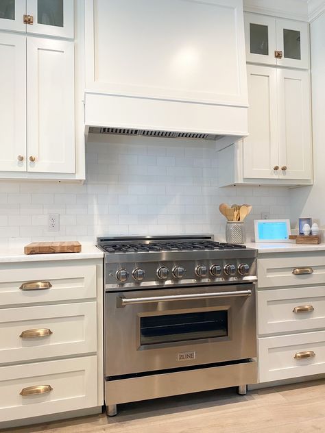 Best backsplash for white cabinets