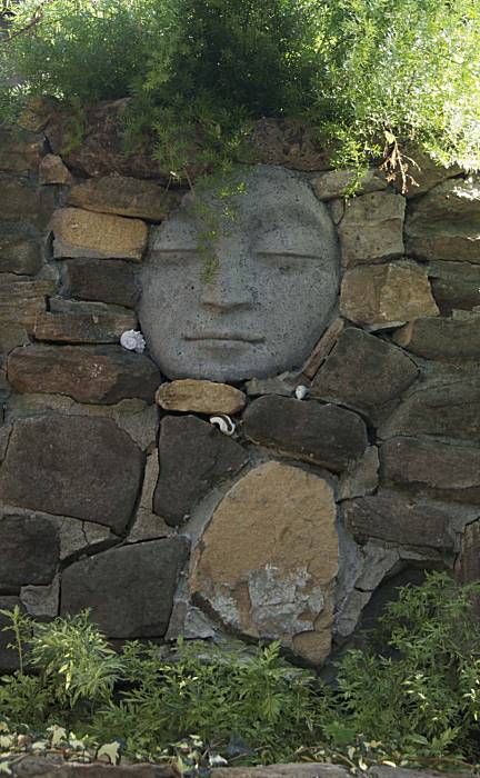 Secret Gardens of the East Bay Hypertufa Projects, Garden Nooks, Yard Accessories, Toad Stool, Garden Magic, Walled Garden, Have Inspiration, Homestead Survival, Private Garden