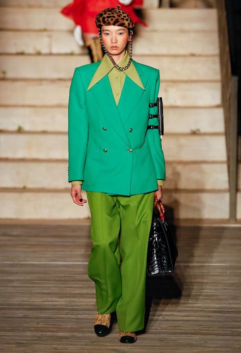 #Gucci #GucciCosmogonie #AlessandroMichele Gucci Resort 2023, Gucci Red Carpet, White Desert, Resort 2023, Runway Outfits, Gucci Outfits, Gucci Gucci, Gucci Fashion, Alessandro Michele